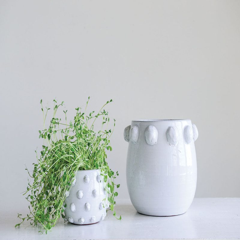 DA9388 White Terracotta Planter Lifestyle