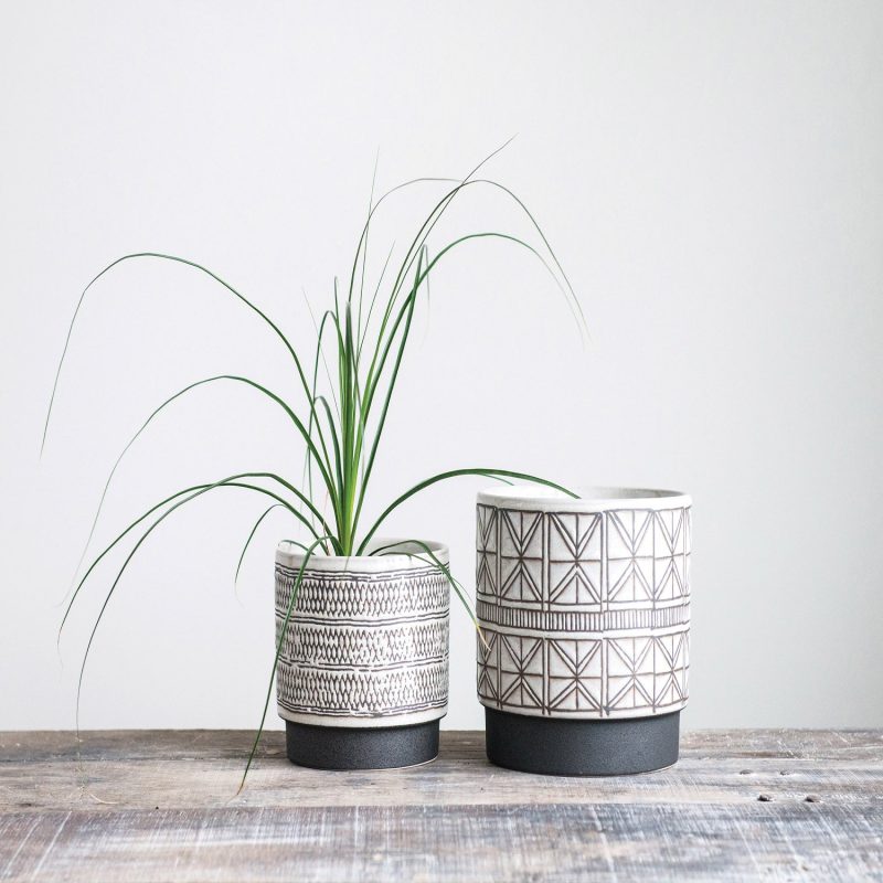 DF0127 White Stoneware Planters with Black Designs Lifestyle